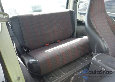 2000 Jeep Wrangler Sport из США, поврежденный, VIN 1J4FA49S3YP797554